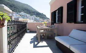 Luxurious Penthouse Studio With Private Terrace - Grand Central House